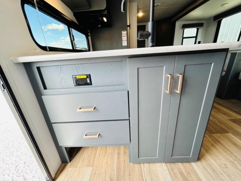 2024 Keystone RV 2024 Keystone RV Bullet Classic - thumbnail 25