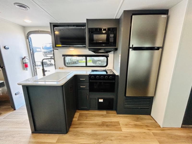 2024 Keystone RV 2024 Keystone RV Bullet Classic - thumbnail 27