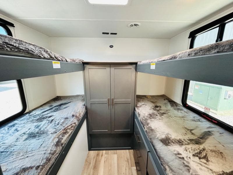 2024 Keystone RV 2024 Keystone RV Bullet Classic - thumbnail 52