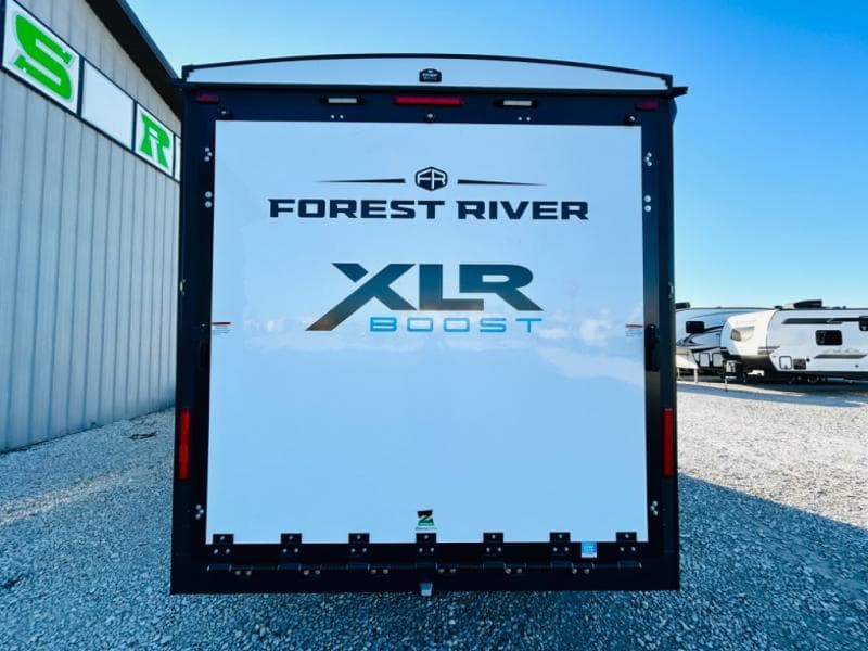 2025 Forest River 2025 Forest River Xlr Boost Toy Hauler - thumbnail 6