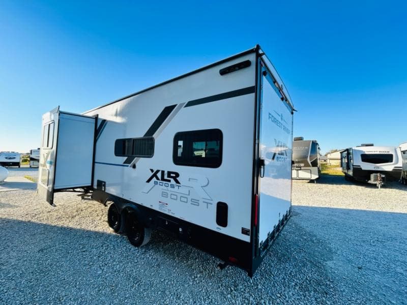 2025 Forest River 2025 Forest River Xlr Boost Toy Hauler - thumbnail 7