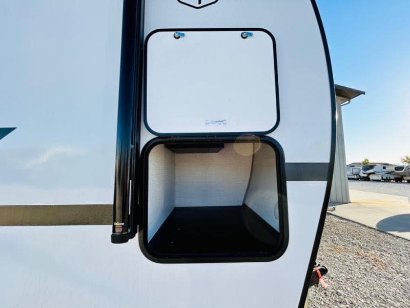 2025 Forest River 2025 Forest River Xlr Boost Toy Hauler - thumbnail 16