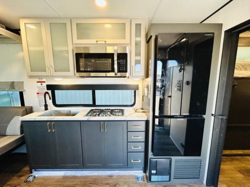 2025 Forest River 2025 Forest River Xlr Boost Toy Hauler - thumbnail 25