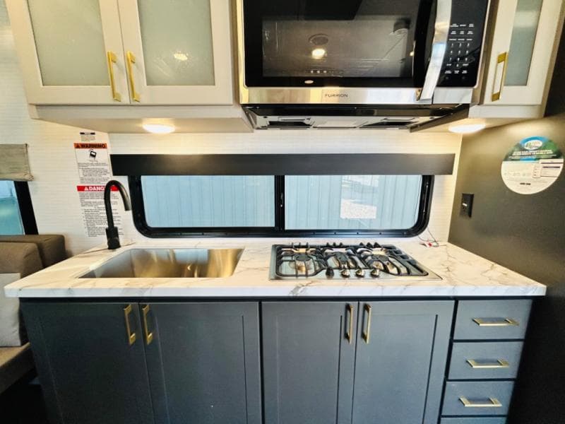 2025 Forest River 2025 Forest River Xlr Boost Toy Hauler - thumbnail 32