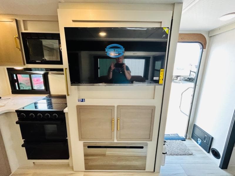 2025 Forest River 2025 Forest River Salem Hemisphere Hyper-Lyte - thumbnail 43