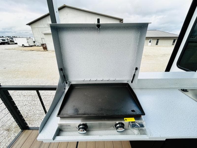 2025 Forest River 2025 Forest River Salem Grand Villa - thumbnail 18