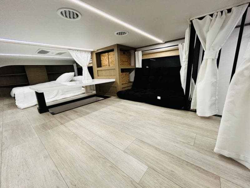 2025 Forest River 2025 Forest River Salem Grand Villa - thumbnail 88