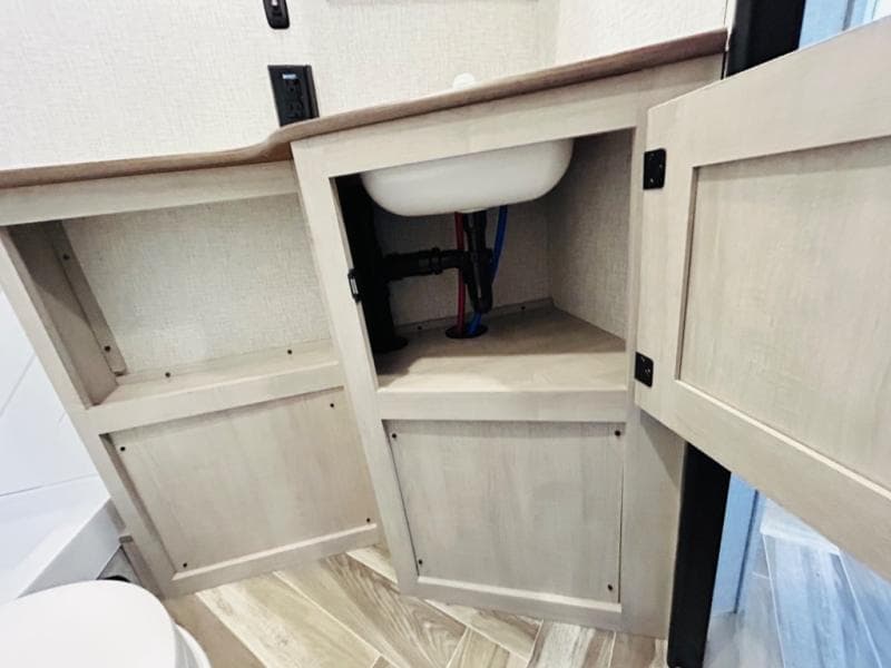 2025 CrossRoads 2025 CrossRoads Zinger - thumbnail 62