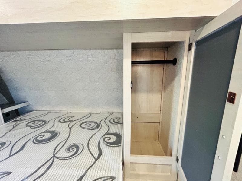 2025 CrossRoads 2025 CrossRoads Zinger - thumbnail 72