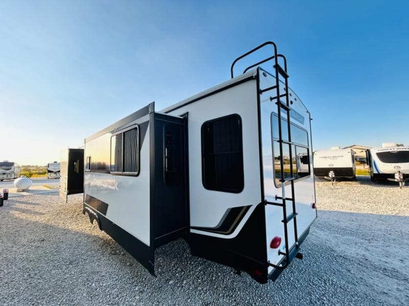 2025 Keystone 2025 Keystone Outback - thumbnail 7