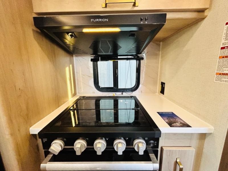 2025 Keystone 2025 Keystone Outback - thumbnail 22