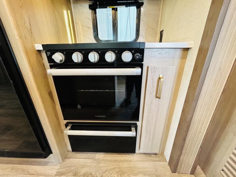 2025 Keystone 2025 Keystone Outback - thumbnail 24