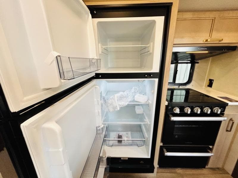 2025 Keystone 2025 Keystone Outback - thumbnail 27