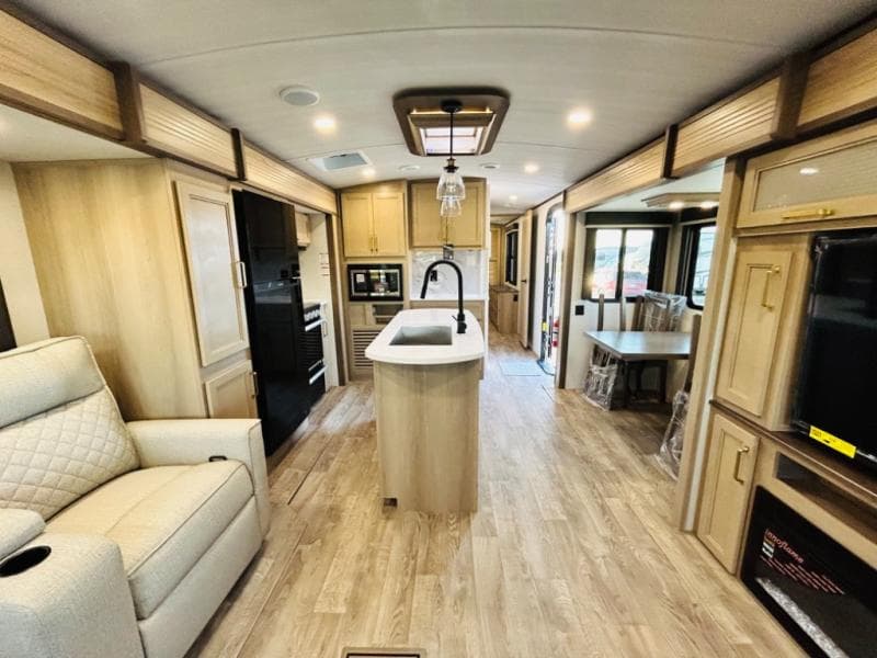 2025 Keystone 2025 Keystone Outback - thumbnail 33