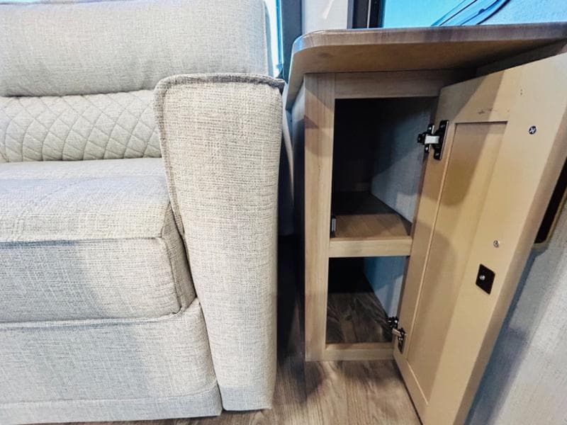 2025 Keystone 2025 Keystone Outback - thumbnail 40