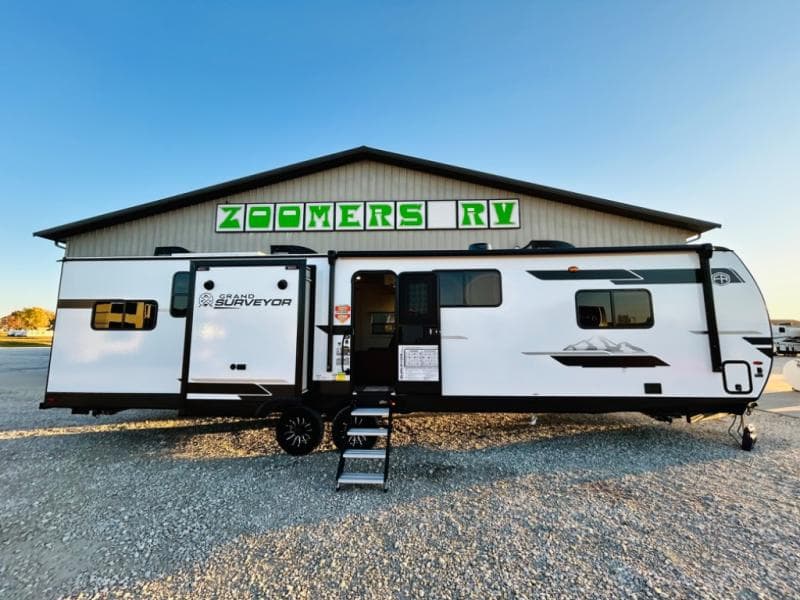 2025 Forest River 2025 Forest River Surveyor - thumbnail 4