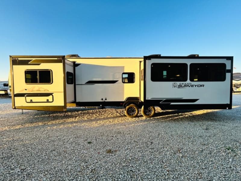 2025 Forest River 2025 Forest River Surveyor - thumbnail 8