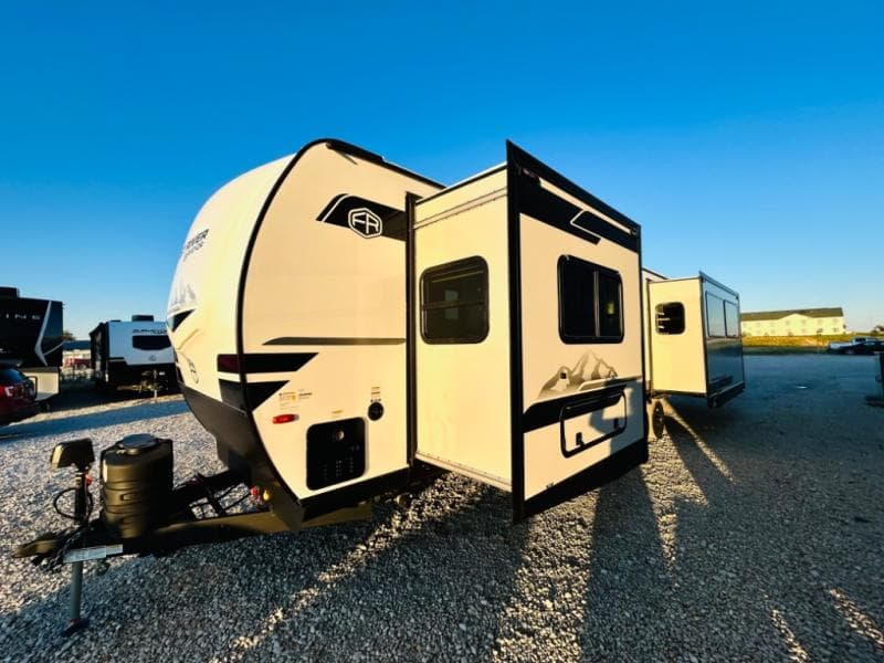 2025 Forest River 2025 Forest River Surveyor - thumbnail 9