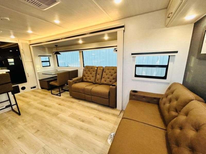 2025 Forest River 2025 Forest River Surveyor - thumbnail 22