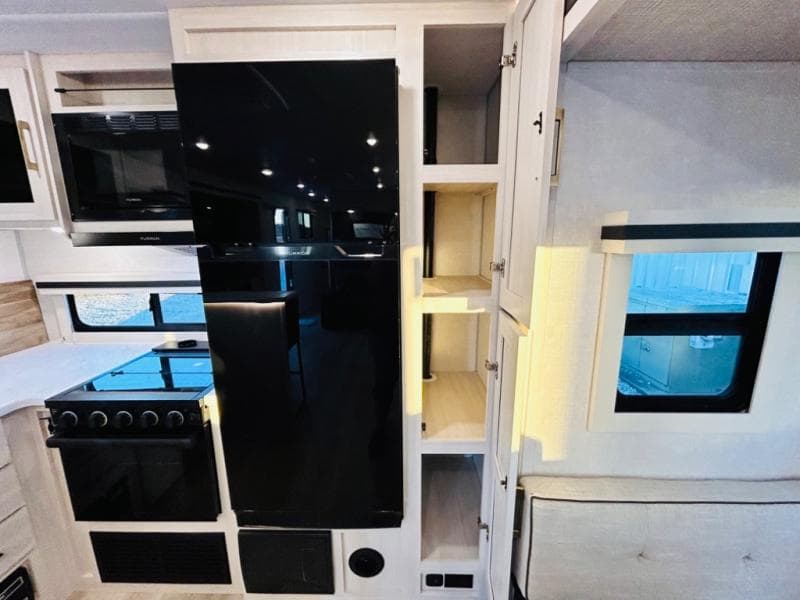 2025 Forest River 2025 Forest River Surveyor - thumbnail 32