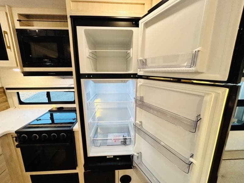 2025 Forest River 2025 Forest River Surveyor - thumbnail 33