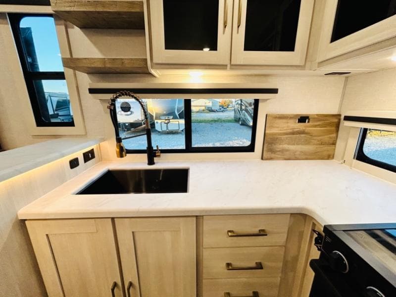 2025 Forest River 2025 Forest River Surveyor - thumbnail 47