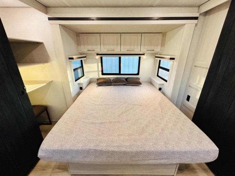 2025 Forest River 2025 Forest River Surveyor - thumbnail 92