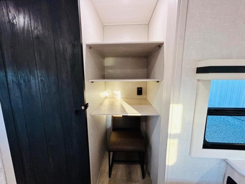 2025 Forest River 2025 Forest River Surveyor - thumbnail 98