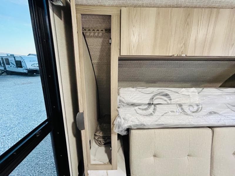 2025 Forest River 2025 Forest River Forest River Salem - thumbnail 67