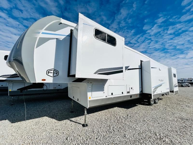 2025 Forest River 2025 Forest River Wildcat - thumbnail 9