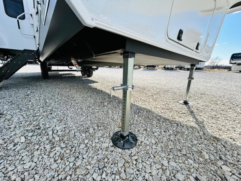 2025 Forest River 2025 Forest River Wildcat - thumbnail 12