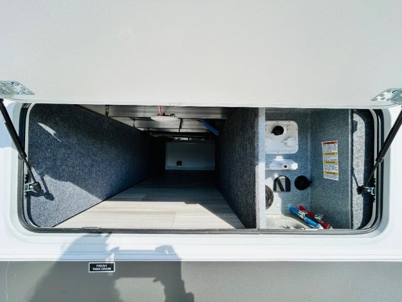 2025 Forest River 2025 Forest River Wildcat - thumbnail 19