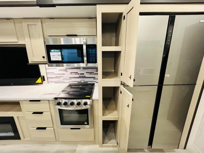 2025 Forest River 2025 Forest River Wildcat - thumbnail 38