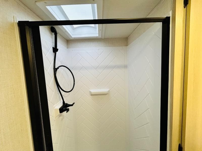 2025 Forest River 2025 Forest River Wildcat - thumbnail 68