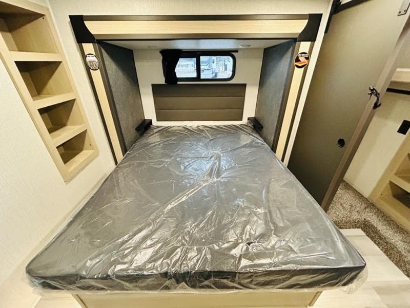 2025 Forest River 2025 Forest River Wildcat - thumbnail 73