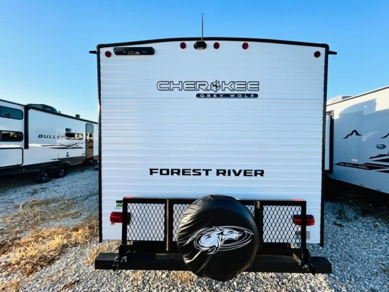 2025 Forest River 2025 Forest River Cherokee Grey Wolf - thumbnail 5
