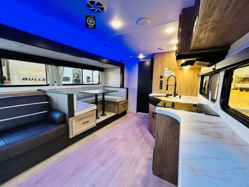 2025 Forest River 2025 Forest River Cherokee Grey Wolf - thumbnail 18