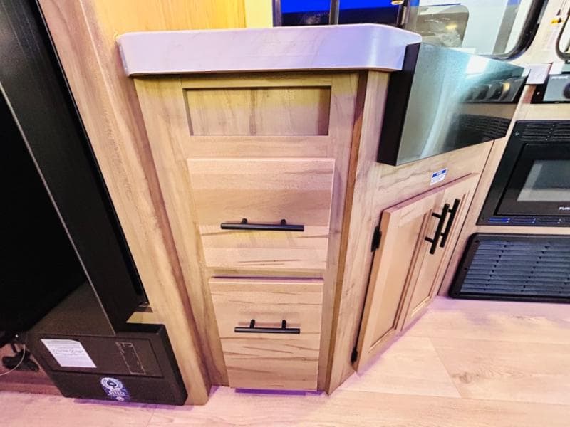 2025 Forest River 2025 Forest River Cherokee Grey Wolf - thumbnail 32