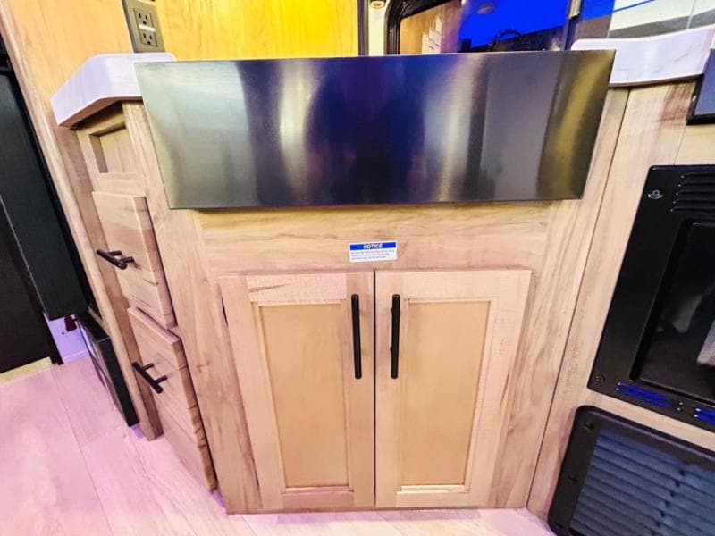 2025 Forest River 2025 Forest River Cherokee Grey Wolf - thumbnail 34