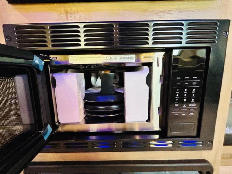 2025 Forest River 2025 Forest River Cherokee Grey Wolf - thumbnail 38