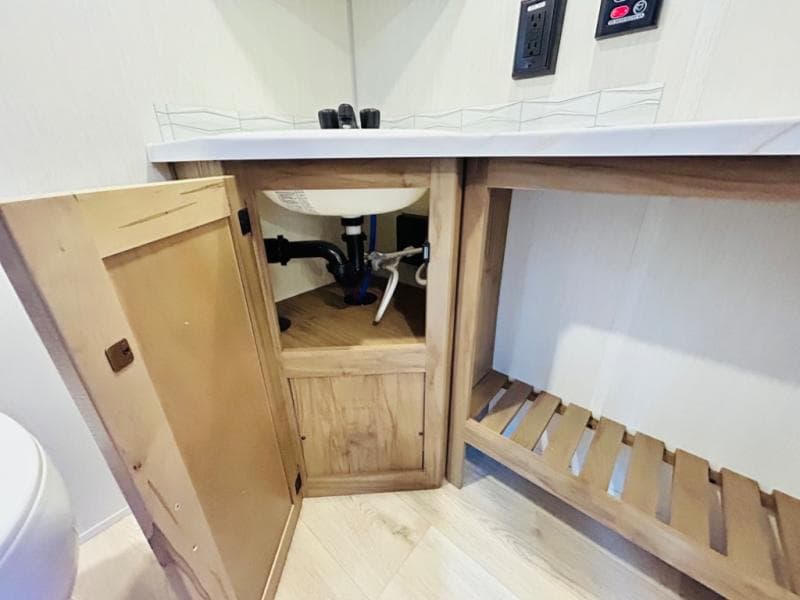 2025 Forest River 2025 Forest River Cherokee Grey Wolf - thumbnail 65