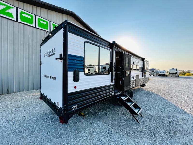 2025 Forest River 2025 Forest River Cherokee Grey Wolf - thumbnail 5