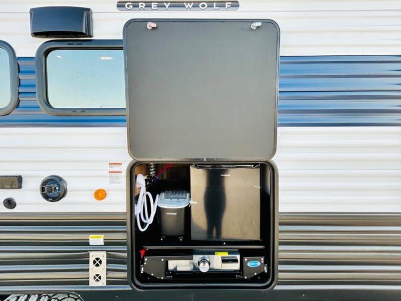 2025 Forest River 2025 Forest River Cherokee Grey Wolf - thumbnail 17