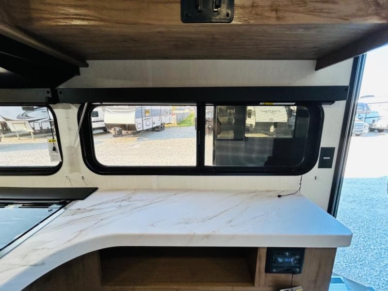 2025 Forest River 2025 Forest River Cherokee Grey Wolf - thumbnail 29