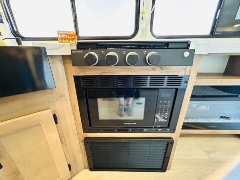 2025 Forest River 2025 Forest River Cherokee Grey Wolf - thumbnail 37