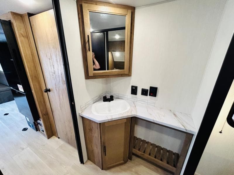 2025 Forest River 2025 Forest River Cherokee Grey Wolf - thumbnail 53