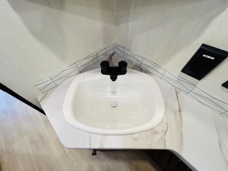 2025 Forest River 2025 Forest River Cherokee Grey Wolf - thumbnail 56