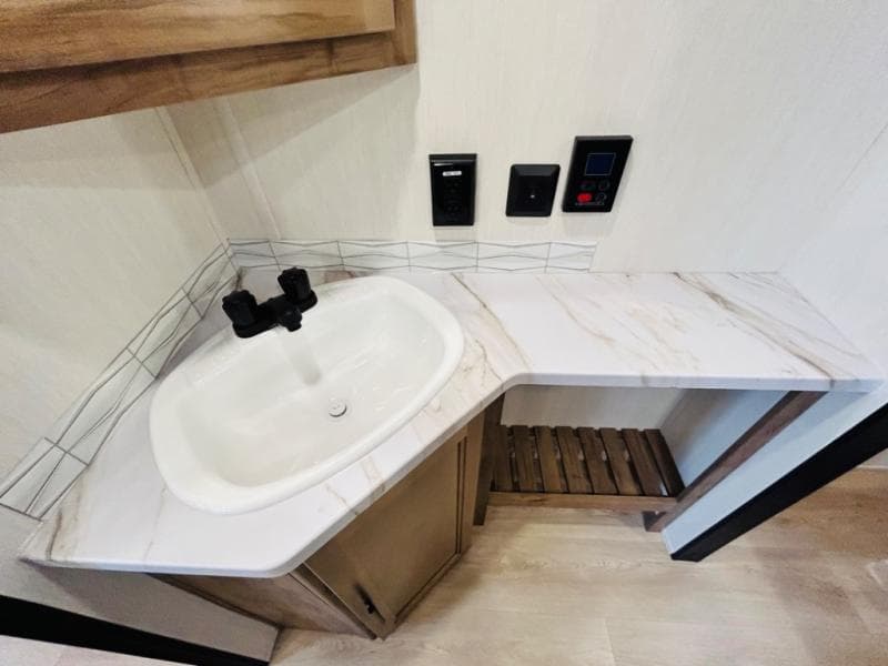 2025 Forest River 2025 Forest River Cherokee Grey Wolf - thumbnail 57