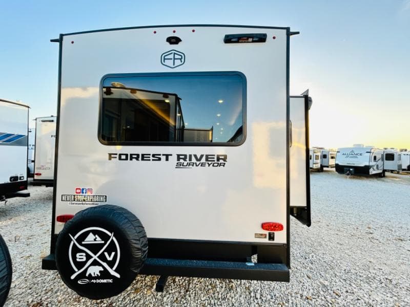 2025 Forest River 2025 Forest River Surveyor - thumbnail 6