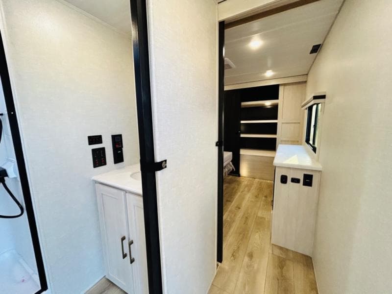 2025 Forest River 2025 Forest River Surveyor - thumbnail 19